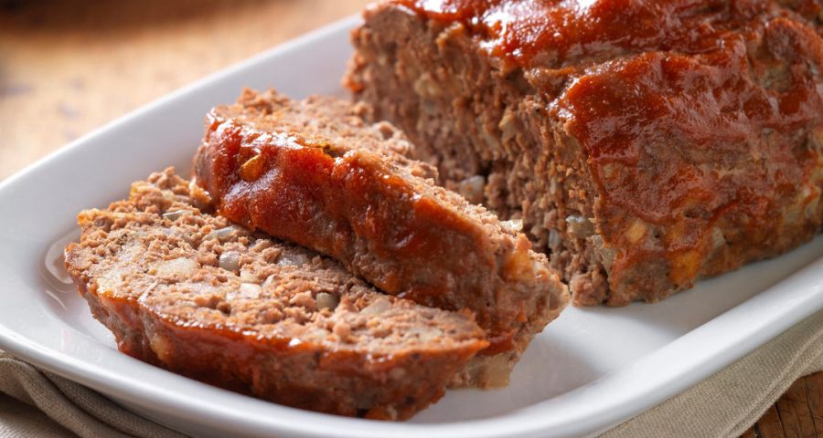 How to make meatloaf - grilled ground beef bread with tomato sauce How to make meatloaf - grilled ground beef bread with tomato sauce