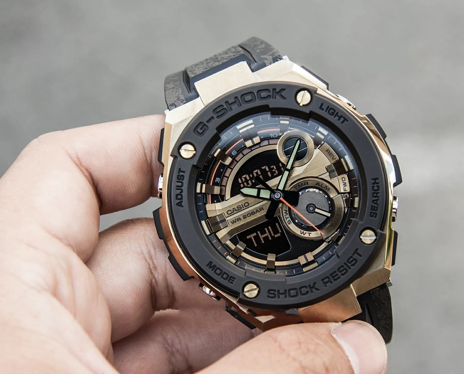 Đồng hồ G-Shock GST-200CP-9ADR