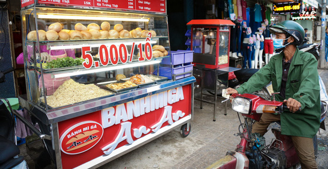 kho-khan-khi-tim-nguoi-ban-banh-mi