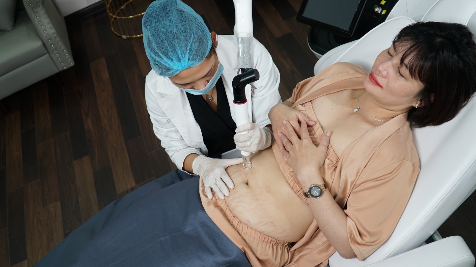 Công nghệ trị rạn tái cấu trúc Healing Scar tại JK Việt Nam 