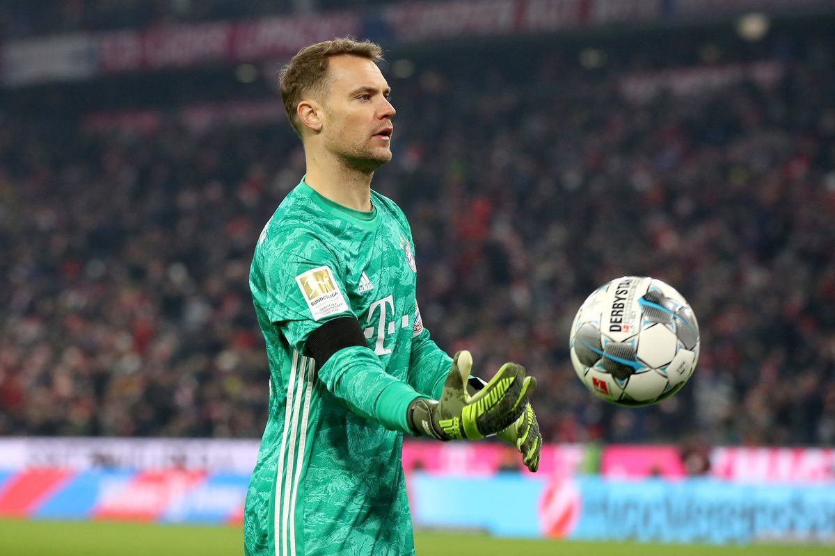 Manuel Neuer cũng là ứng viên sáng giá cho giải “Găng tay vàng”
