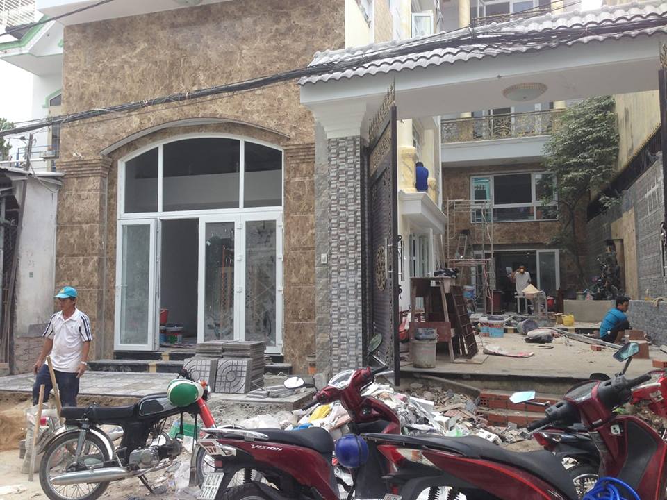 Thi công ốp đá mặt tiền