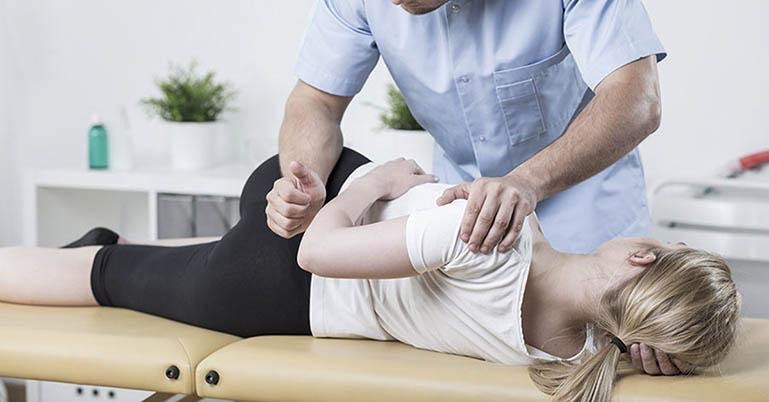 Điều trị bệnh thoái hóa cột sống bằng vật lý trị liệu