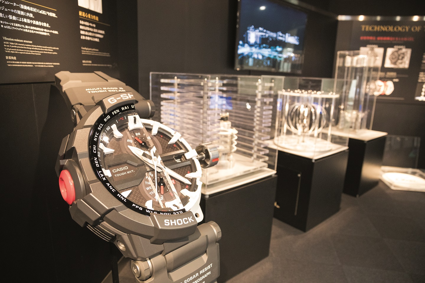 Nên mua đồng hồ G-Shock tại các điểm bán chính hãng.