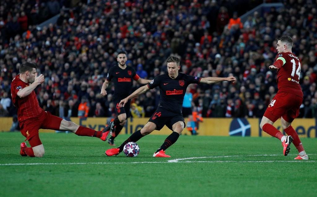 Dưới sức ép của Liverpool, Atletico gần như không có cơ hội để tấn công