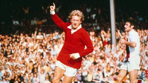 Cầu thủ Denis Law một trong những huyền thoại bóng đá MU