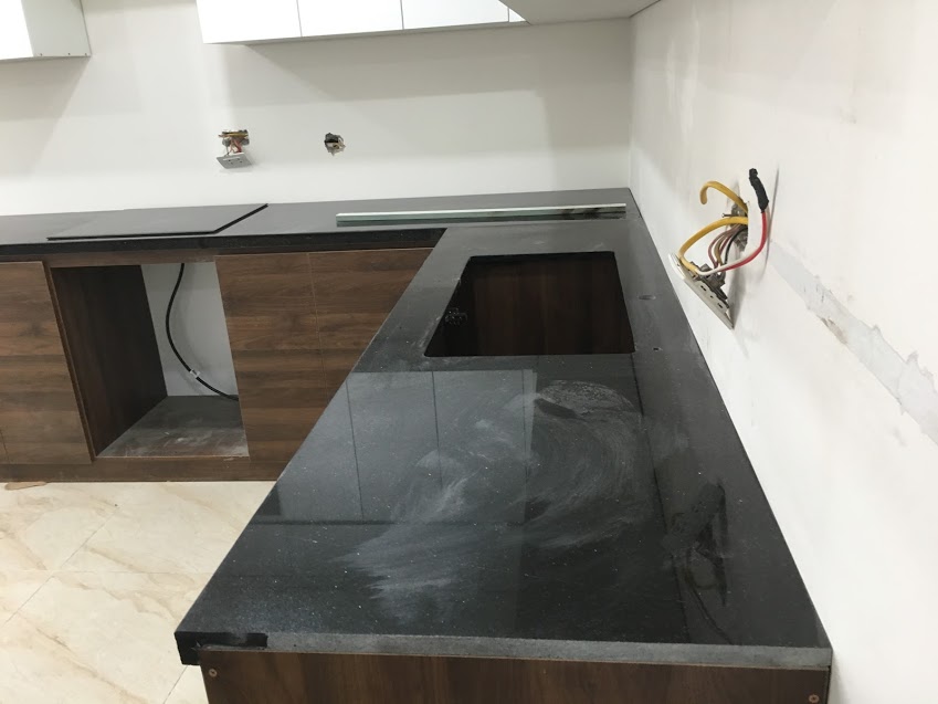Mẫu đá ốp lát tự nhiên ốp mặt bàn bếp