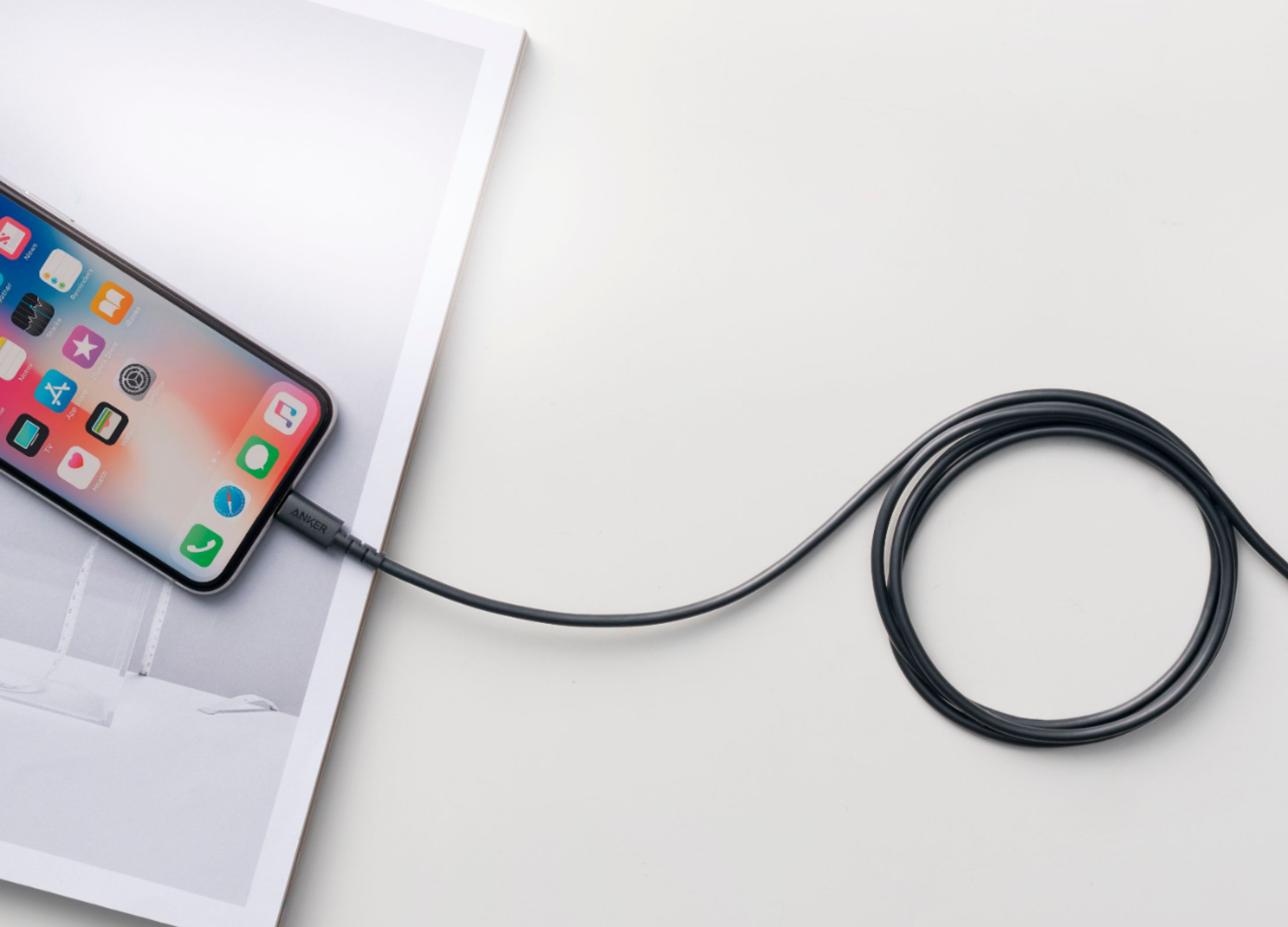 Cáp sạc lightning sử dụng cho iPhone, iPad.