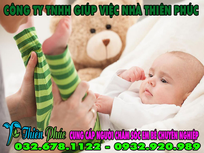 tim-nguoi-cham-soc-em-be-chuyen-nghiep-uy-tin