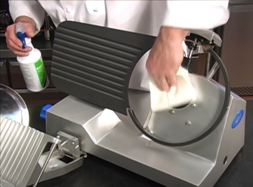 How to properly clean the meat slicer to prevent foodborne illness How to properly clean the meat slicer to prevent foodborne illness