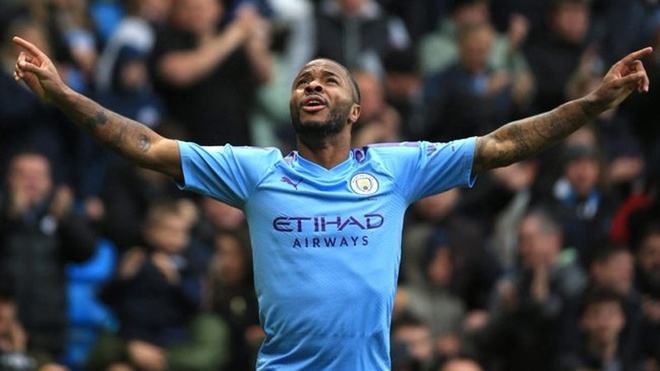 Cầu thủ Raheem Sterling đang trên con đường trở thành cầu hay nhất thế giới