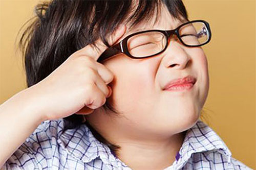 Nguyên nhân và cách phòng tránh cận thị cho học sinh