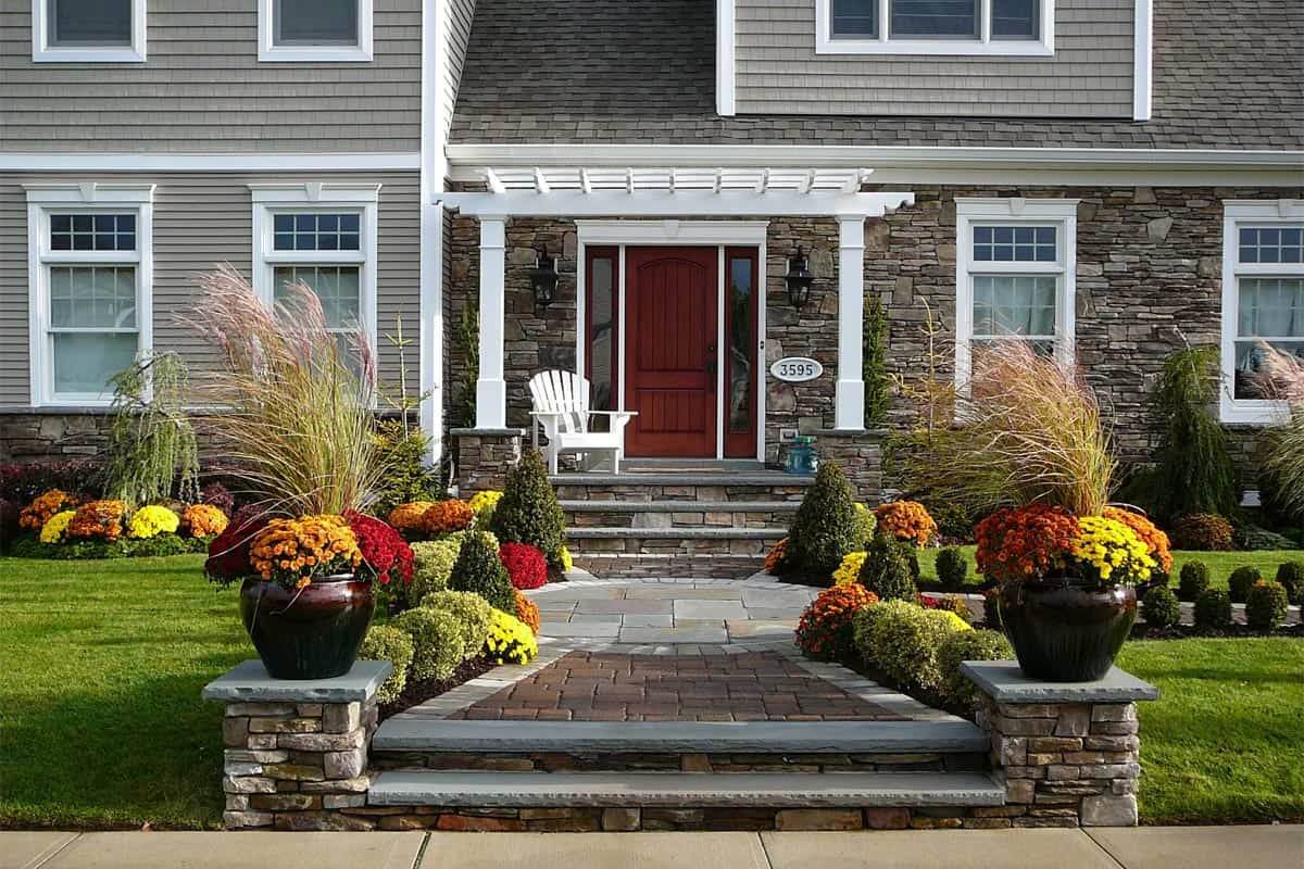 Nguồn năng lượng tốt sẽ khó vào trong nếu trước cửa chính có vật cản